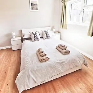 Amy's Annex Apartment Bransgore